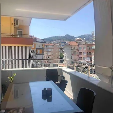 3 Minutes From Cleopatra Beach In Appartement