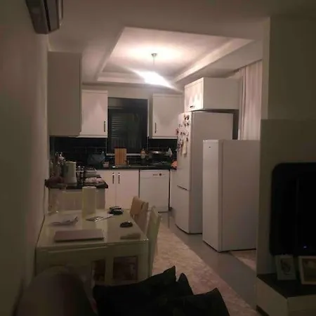3 Minutes From Cleopatra Beach In Appartement